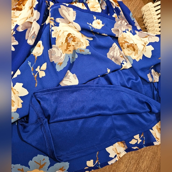 Blue Floral Dress SMALL Wedding / Bridal Shower - Picture 2 of 6